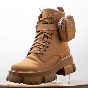 Steve Madden Tanker-P chunky lace up boots in sand. Womens Size 7